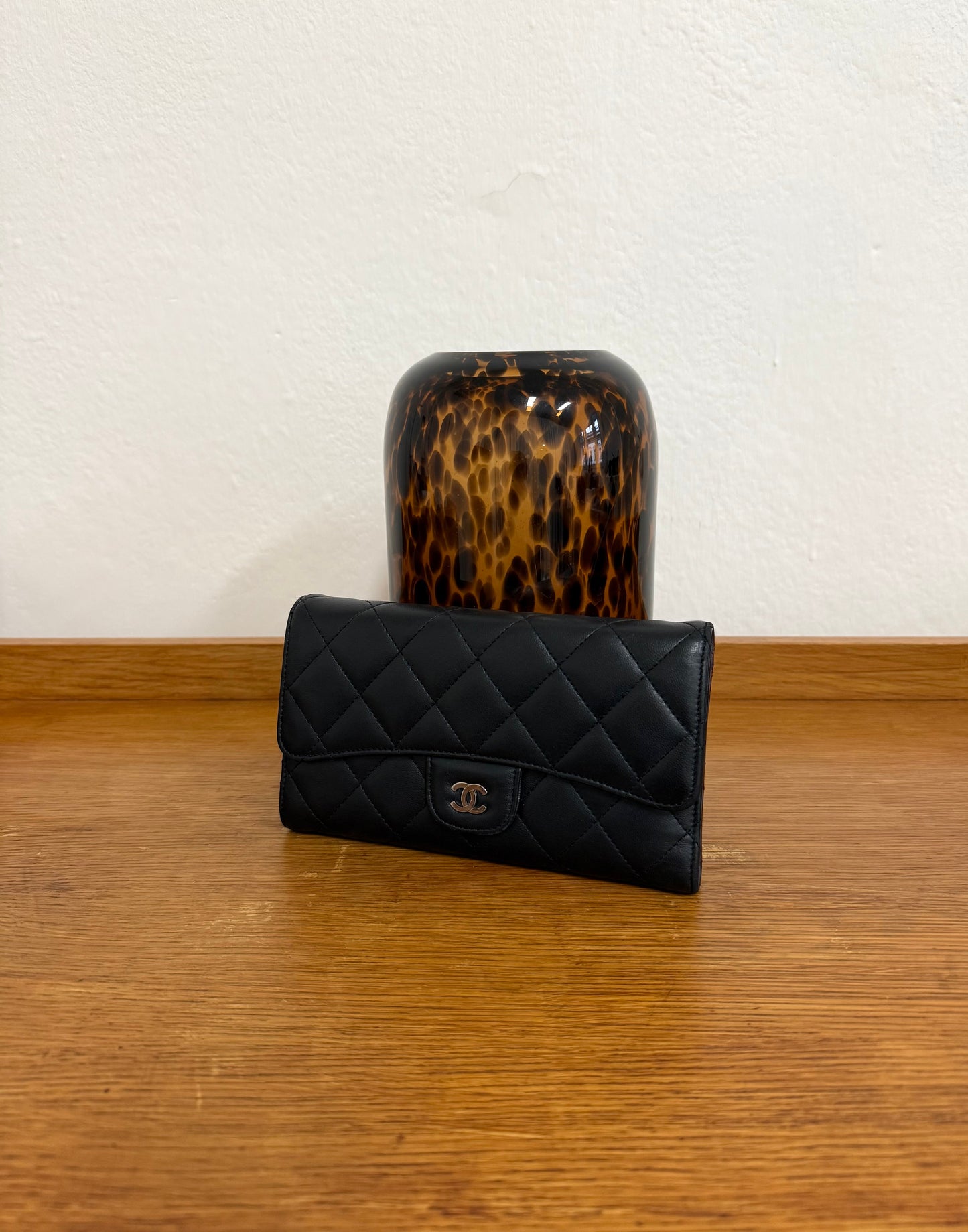 CHANEL LONG WALLET LAMBSKIN BLACK SERIES 18