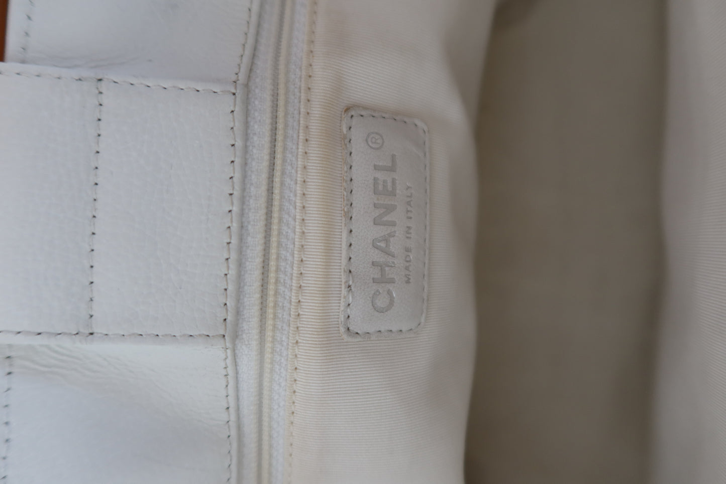 CHANEL EXECUTIVE TOTE BAG WHITE