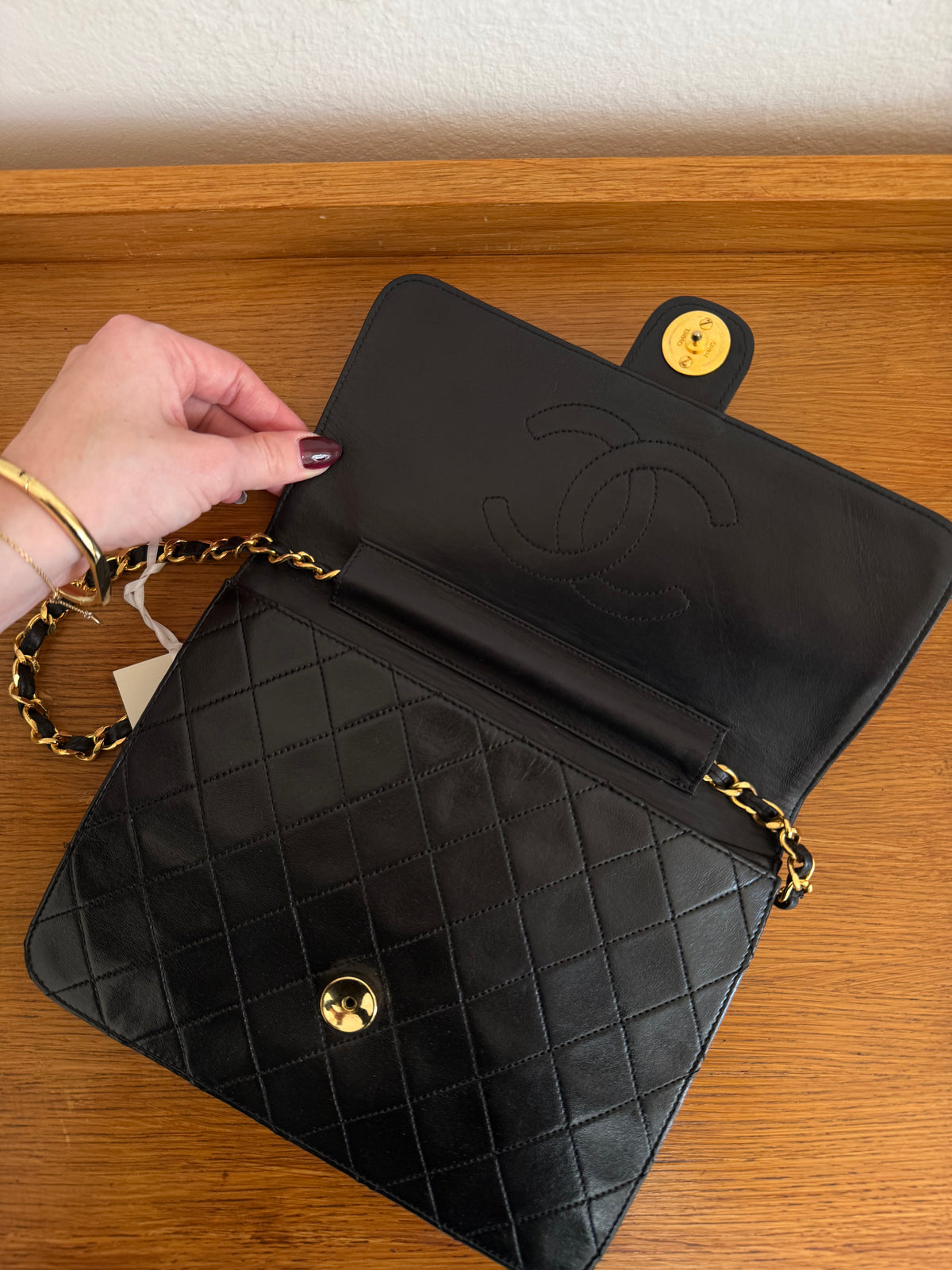 CHANEL CLASSIC SINGLE FLAP BAG LAMBSKIN BLACK 24K GOLD HW