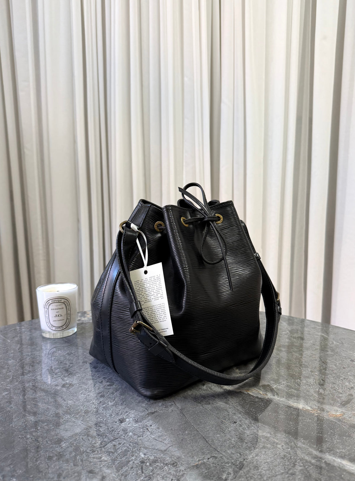 LV Epi Petit Noé Black Bucket Bag