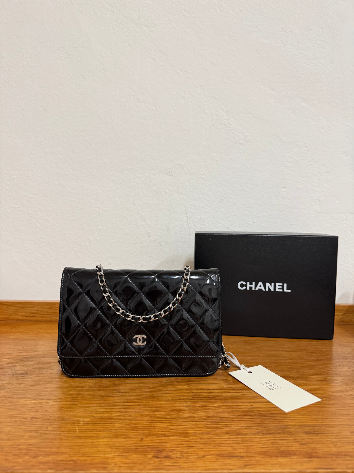 CHANEL PATENT LEATHER WOC BLACK