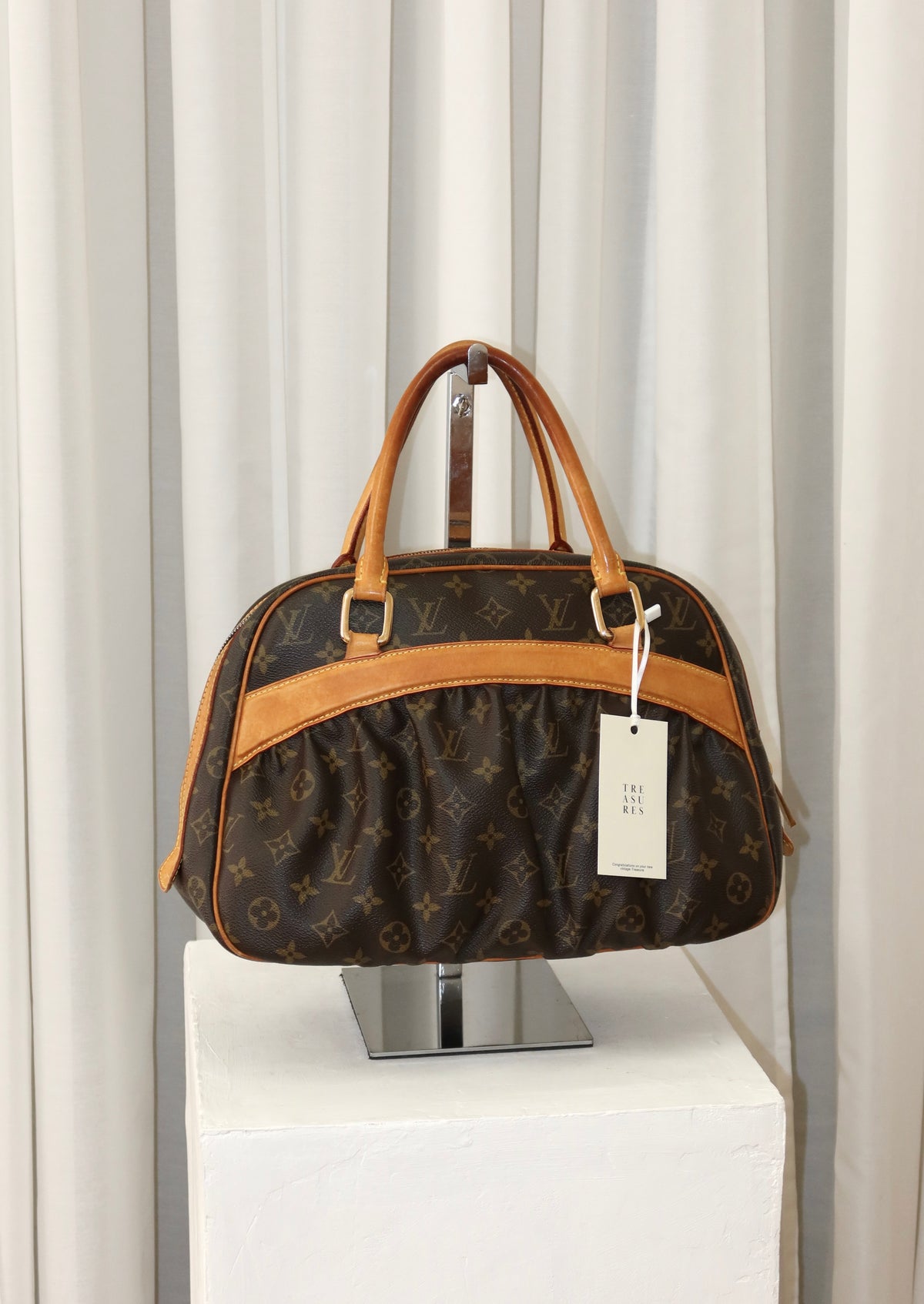 LV MITZI MONOGRAM BAG 301