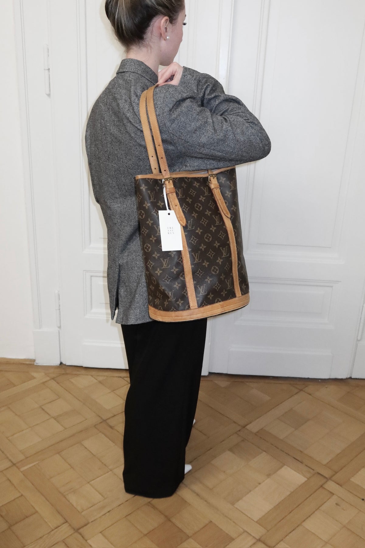 LV BUCKET GM MONOGRAM BAG