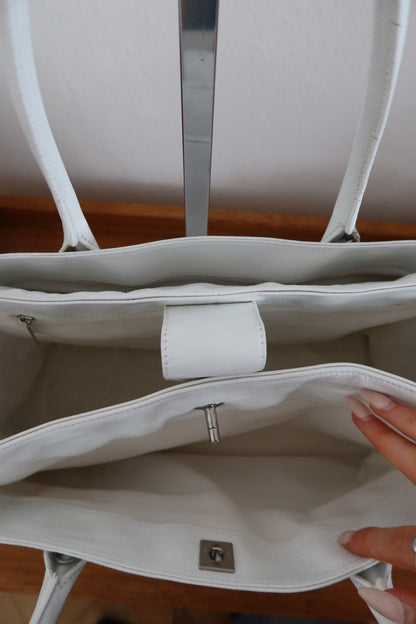 CHANEL EXECUTIVE TOTE BAG WHITE