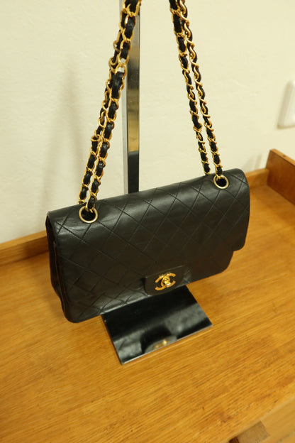 CHANEL DOUBLE FLAP BAG MEDIUM