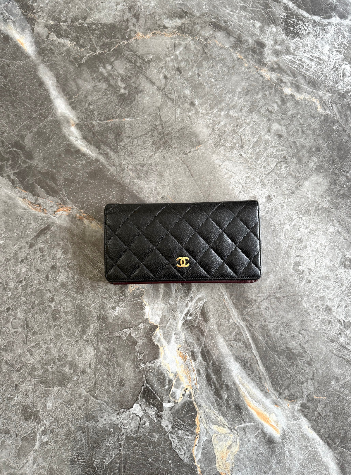 Chanel Long Wallet z černé caviar kůže se zlatým hardwarem, foto 3