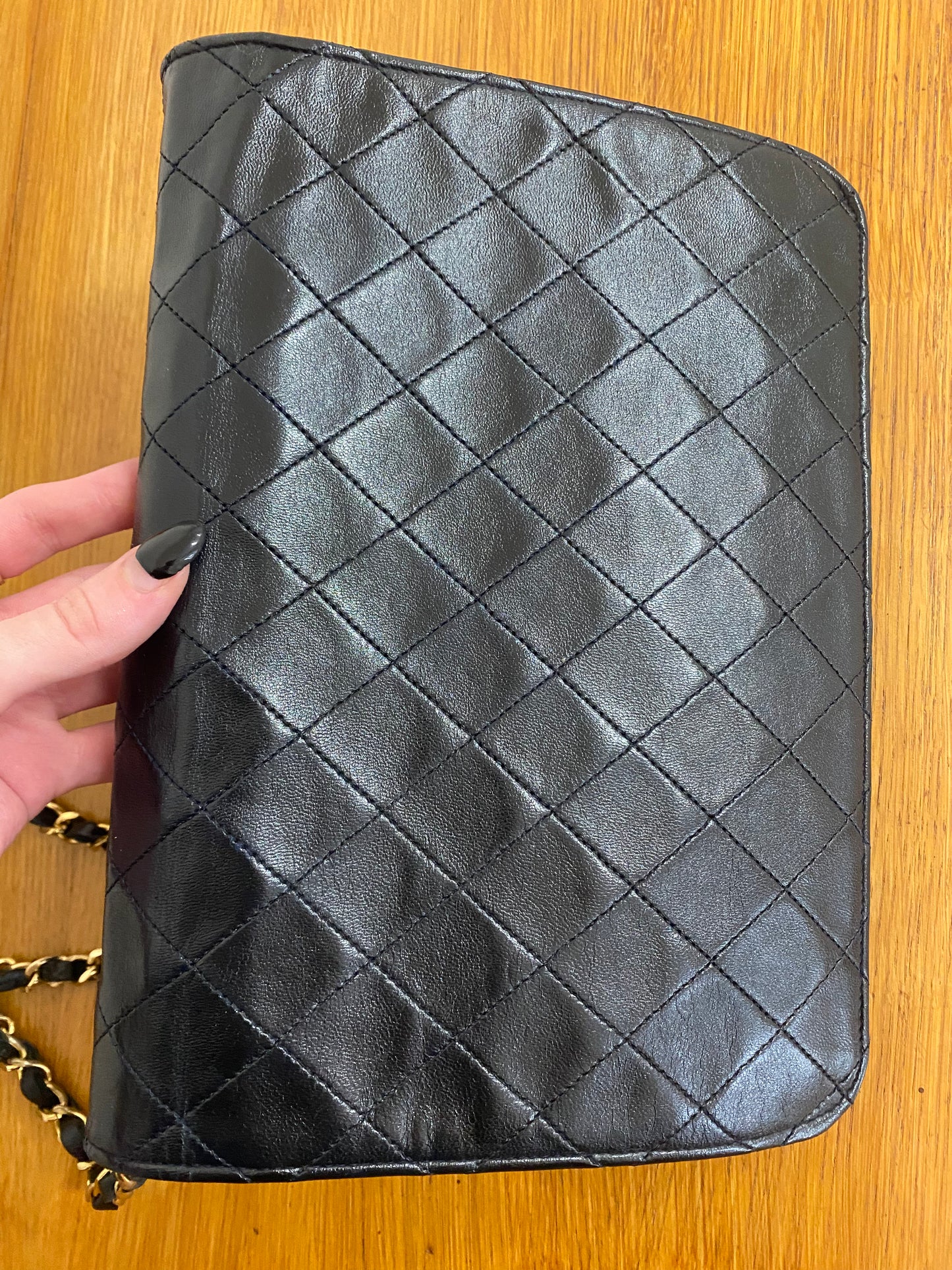 CHANEL CLASSIC SINGLE FLAP BAG
